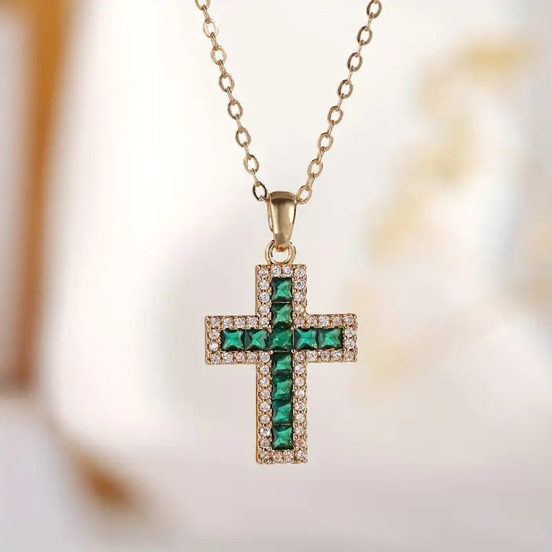 Collana con Pendente Croce in Smeraldo Solene