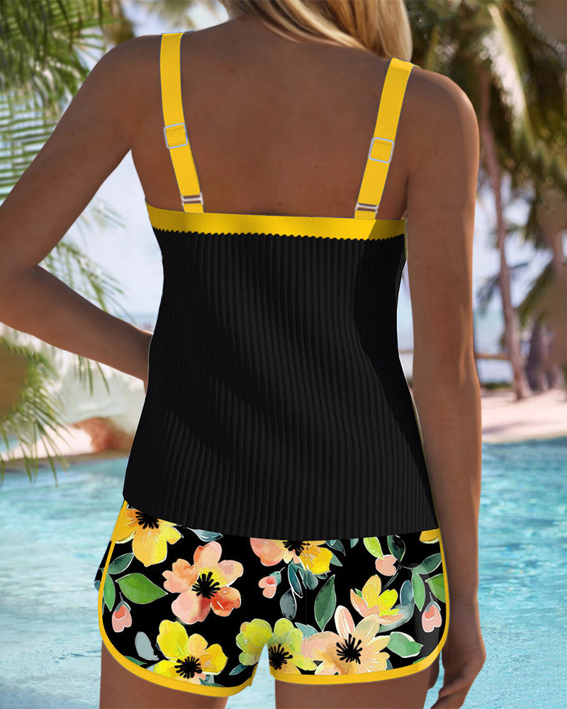 Birgitt – Tankini nero con fiori e pantaloni da spiaggia I Ultimo giorno 80% di sconto!