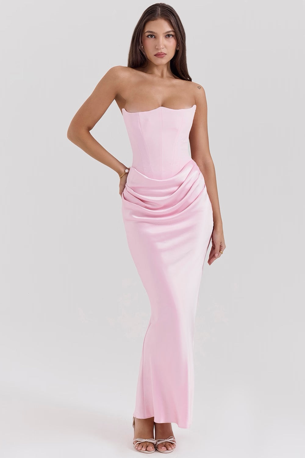 Hera - Elegante Abito da Festa Senza Spalline in Colore Unito