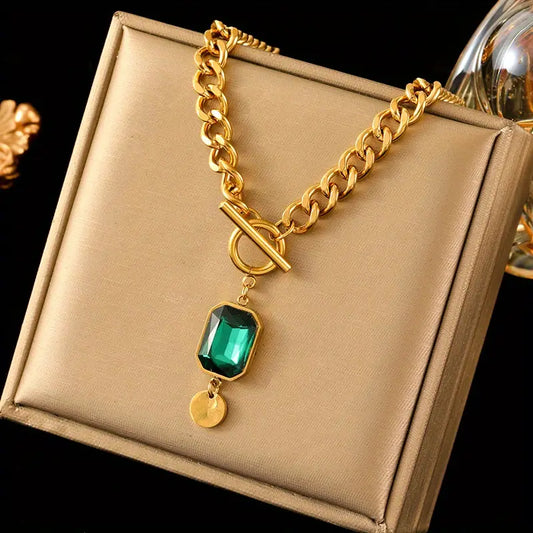 Collana con Pendente in Oro e Smeraldo a Catena Spessa