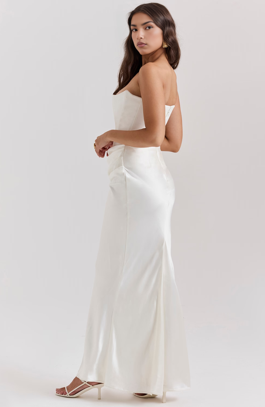 Hera - Elegante Abito da Festa Senza Spalline in Colore Unito