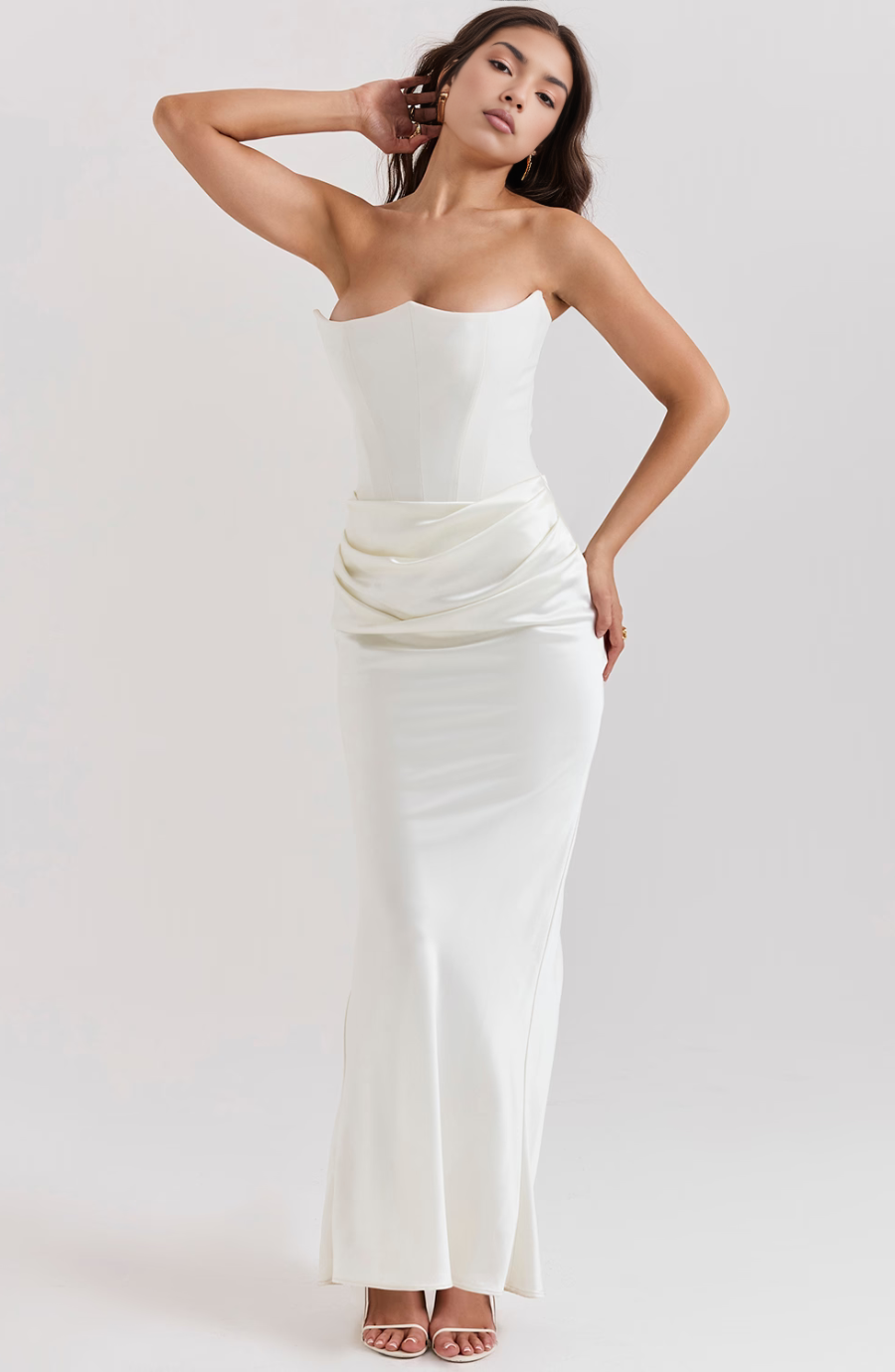 Hera - Elegante Abito da Festa Senza Spalline in Colore Unito