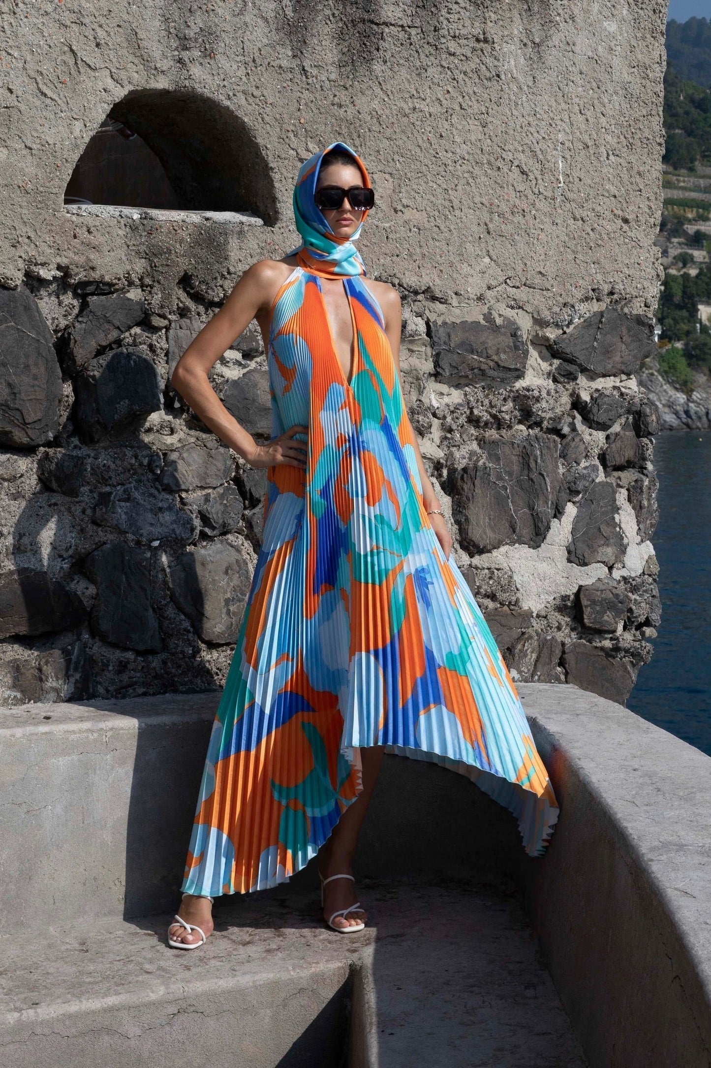 Isla – Elegante Abito Maxi Plissettato con Scollo Halter