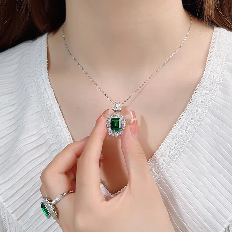 Collana Meliora Brenswyn
